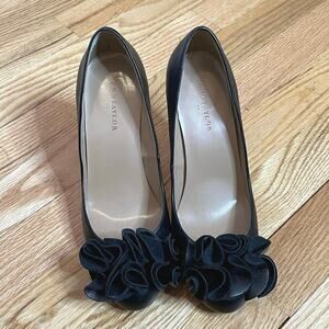 Ann Taylor black faux leather heels ribbon ruffle size 6